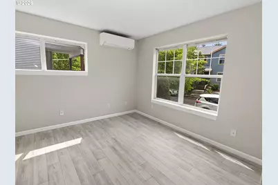 8329 N Johnswood Dr, Portland, OR 97203 - Photo 12