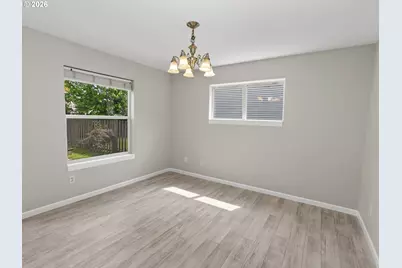 8329 N Johnswood Dr, Portland, OR 97203 - Photo 12