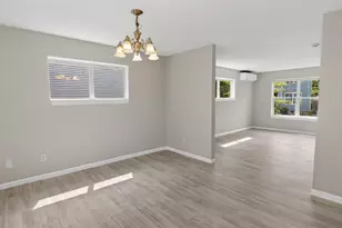 8329 N Johnswood Dr, Portland, OR 97203 - Photo 16