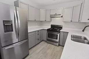 8329 N Johnswood Dr, Portland, OR 97203 - Photo 16