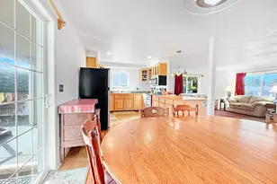 17197 S Passley Rd, Brookings, OR 97415 - Photo 8