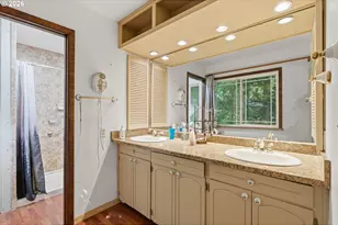 25741 E Highview Ct, Welches, OR 97067 - Photo 16