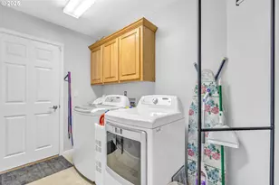 2200 SE Chinaberry Ave, Roseburg, OR 97470 - Photo 30