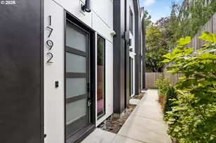 1792 SE Spokane St, Portland, OR 97202 - Photo 2