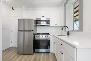 708 N Killingsworth St, Portland, OR 97217 - Photo 4