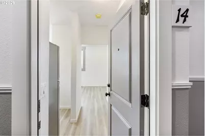 708 N Killingsworth St #14, Portland, OR 97217 - Photo 2