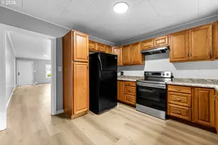 1065 7th Ave, Longview, WA 98632 - Photo 8