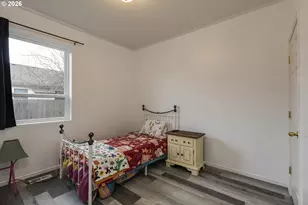 426 Inglewood Ln, Woodburn, OR 97071 - Photo 18