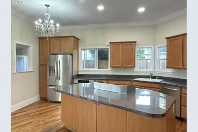2324 SE 102nd Ave, Portland, OR 97216 - Photo 8