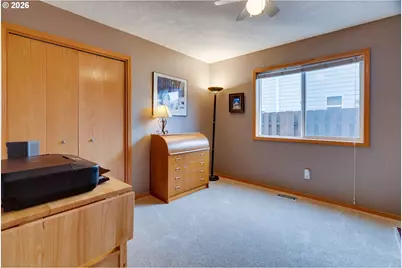 1088 S Sycamore St, Canby, OR 97013 - Photo 16