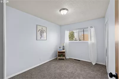 245 W Highland Ave, Hermiston, OR 97838 - Photo 14