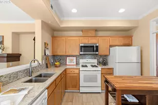 13385 SW Kingston Pl, Portland, OR 97223 - Photo 10