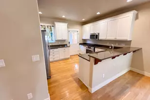 1125 W 28th Ave, Eugene, OR 97405 - Photo 20