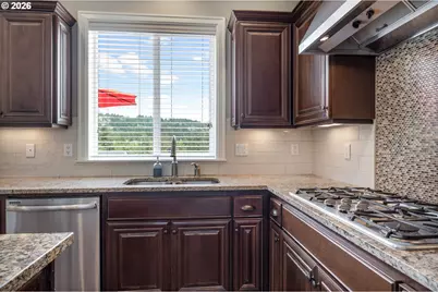 10729 NW Glenmore Way, Portland, OR 97229 - Photo 12