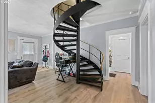 610 NW 3rd St, Pendleton, OR 97801 - Photo 8