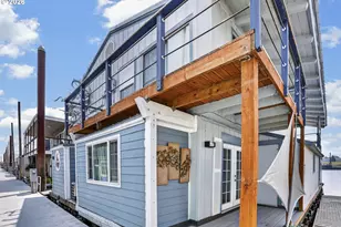 1991 N Jantzen Ave, Portland, OR 97217 - Photo 2