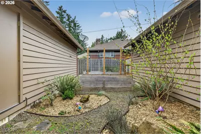 10015 SW 53rd Ave, Portland, OR 97219 - Photo 40