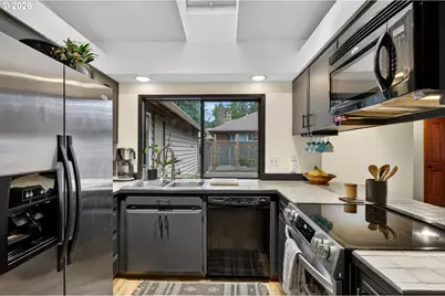 10015 SW 53rd Ave, Portland, OR 97219 - Photo 12