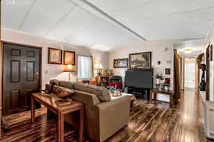 18485 SW Pacific Dr, Tualatin, OR 97062 - Photo 8