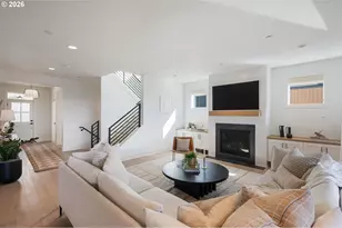 3724 SW Hillside Dr, Portland, OR 97221 - Photo 6