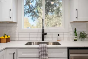 1955 W 28th Ave, Eugene, OR 97405 - Photo 10