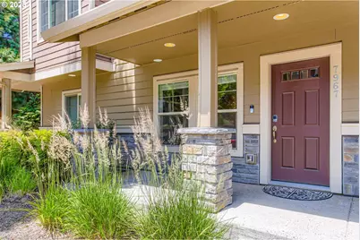 7967 NE Heiser St, Hillsboro, OR 97006 - Photo 2