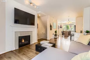 7967 NE Heiser St, Hillsboro, OR 97006 - Photo 10