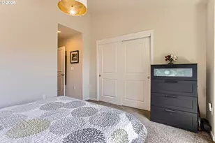 7967 NE Heiser St, Hillsboro, OR 97006 - Photo 20