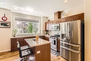 7967 NE Heiser St, Hillsboro, OR 97006 - Photo 16