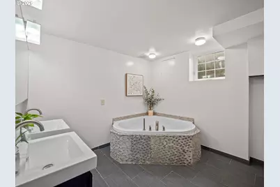 6473 NE Killingsworth Ct, Portland, OR 97218 - Photo 36