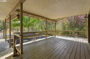 120 Fox Ln, Roseburg, OR 97471 - Photo 2