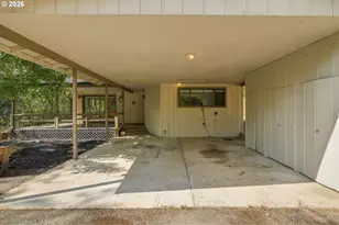 120 Fox Ln, Roseburg, OR 97471 - Photo 42