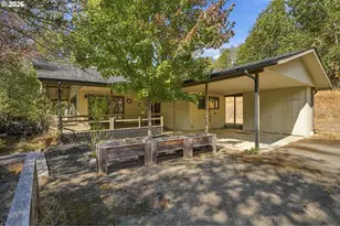 120 Fox Ln, Roseburg, OR 97471 - Photo 38