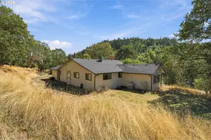 120 Fox Ln, Roseburg, OR 97471 - Photo 40