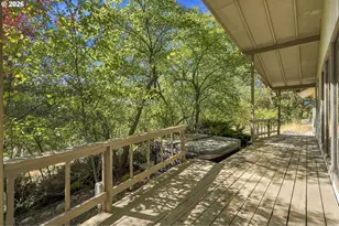 120 Fox Ln, Roseburg, OR 97471 - Photo 34