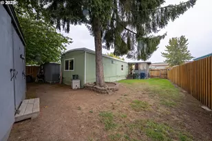 1415 S Bertelsen Rd, Eugene, OR 97402 - Photo 24