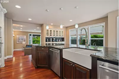 4906 NW Highpoint Dr, Camas, WA 98607 - Photo 8