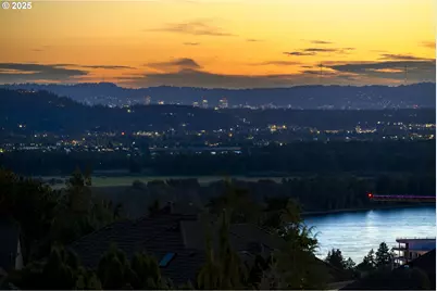 4906 NW Highpoint Dr, Camas, WA 98607 - Photo 4