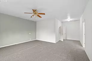 610 Holly Ave, Cottage Grove, OR 97424 - Photo 16