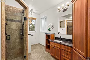 610 Holly Ave, Cottage Grove, OR 97424 - Photo 22
