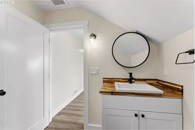 790 Oregon Ave, North Bend, OR 97459 - Photo 34