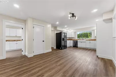 790 Oregon Ave, North Bend, OR 97459 - Photo 16