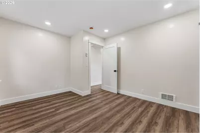 790 Oregon Ave, North Bend, OR 97459 - Photo 38