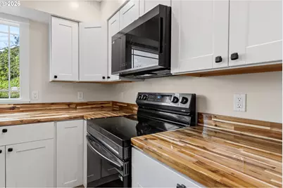 790 Oregon Ave, North Bend, OR 97459 - Photo 22