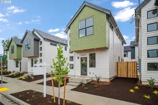 6957 N Burr Ave, Portland, OR 97203 - Photo 2