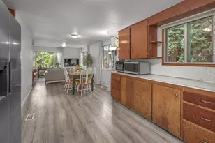 7333 SW Pine St, Portland, OR 97223 - Photo 12