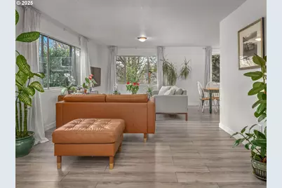 7333 SW Pine St, Portland, OR 97223 - Photo 6