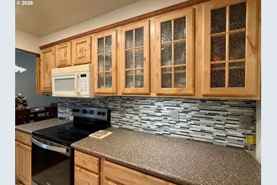 105 Timberline Dr, Castle Rock, WA 98611 - Photo 6