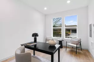 2474 SE Lincoln St, Portland, OR 97214 - Photo 2