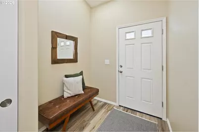 38802 Cascadia Village Dr, Sandy, OR 97055 - Photo 24